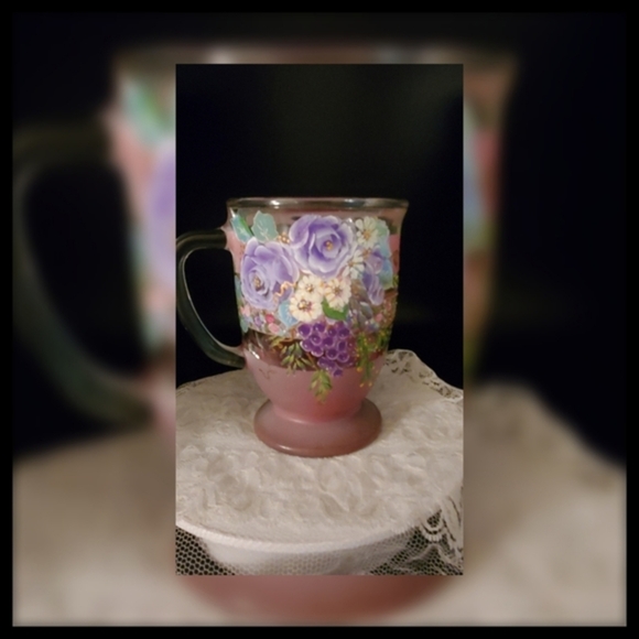 Earthy Hand painted mug, large coffee cup with painted roses and daisies - Picture 4 of 12